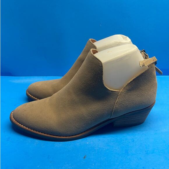 lucky brand Booties Beige Suede Heels Boots Shoes size 8.5 Mint - Picture 2 of 8